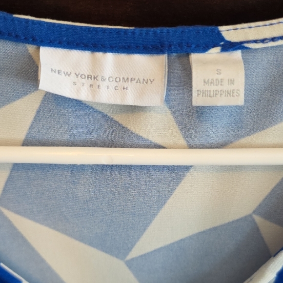 New York & Company Blue and White Patterned Tank Top - Picture 3 of 3